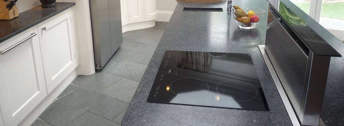 expert hob and extractor cleaning in Watford